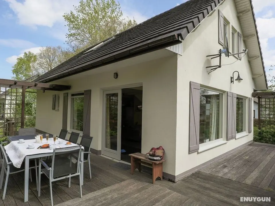 Detached Villa With a Large Garden and Terrace Right in the Ardennes - Oda Düzeni