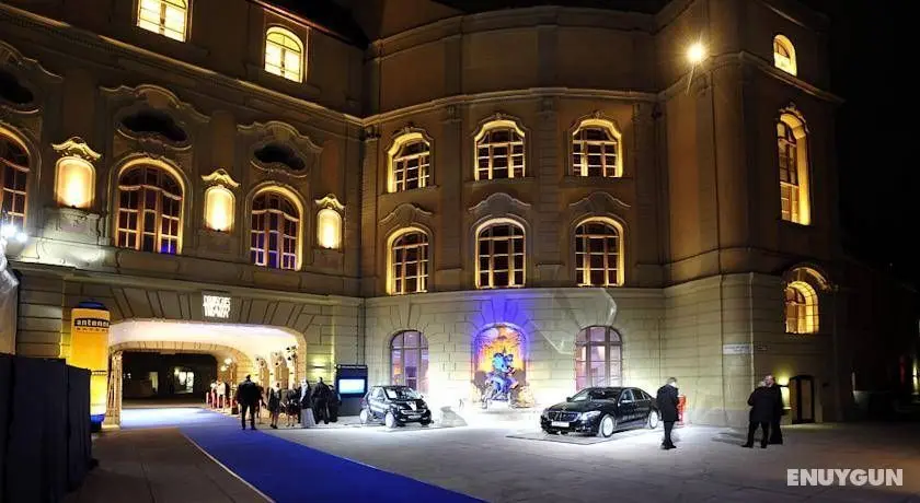 Hotel Deutsches Theater Downtown - Genel