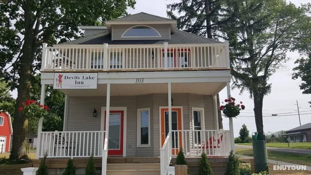 Devils Lake Inn - Öne Çıkan Resim