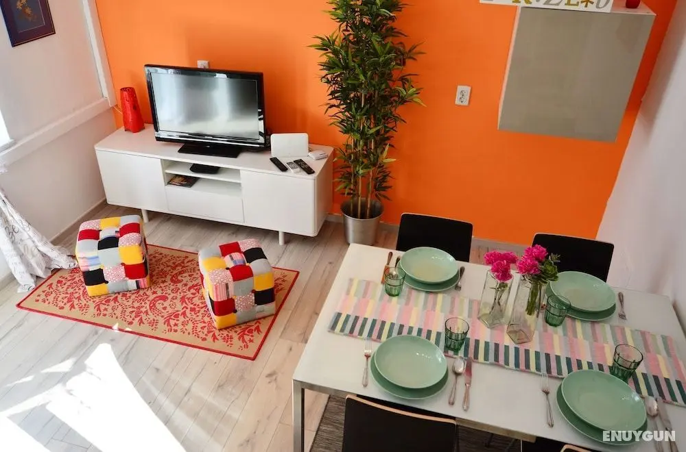 Dharma Apartment - Öne Çıkan Resim