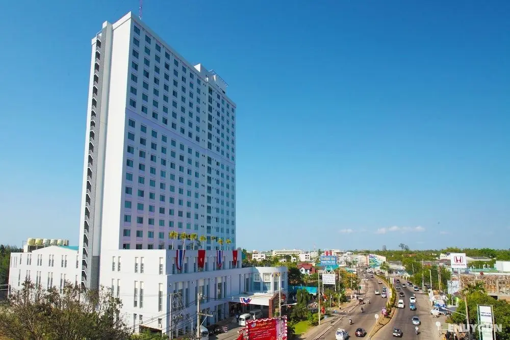 Diamond Plaza Hotel Suratthani - Dış Mekan