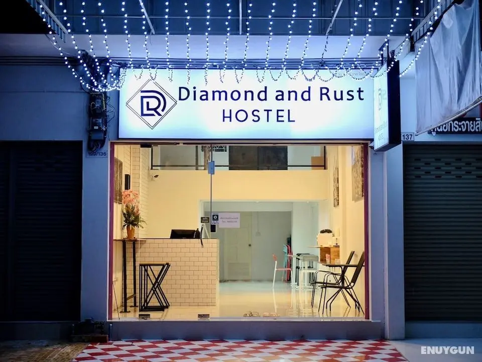 Diamond & Rust Hostel - Öne Çıkan Resim