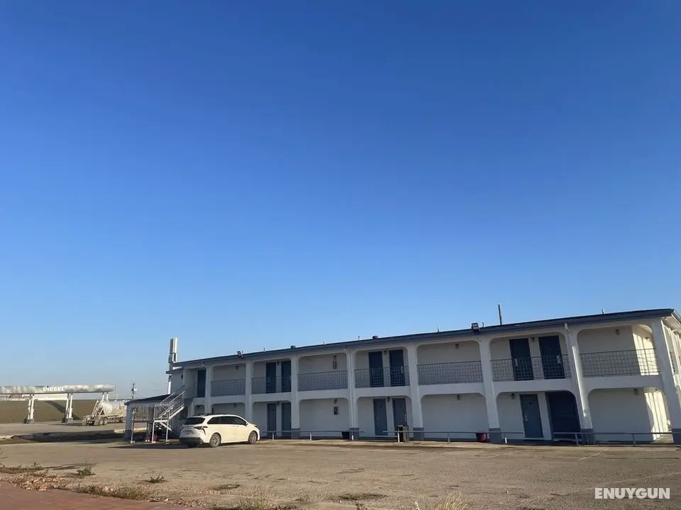 Dilley Executive Inn - Dış Mekan