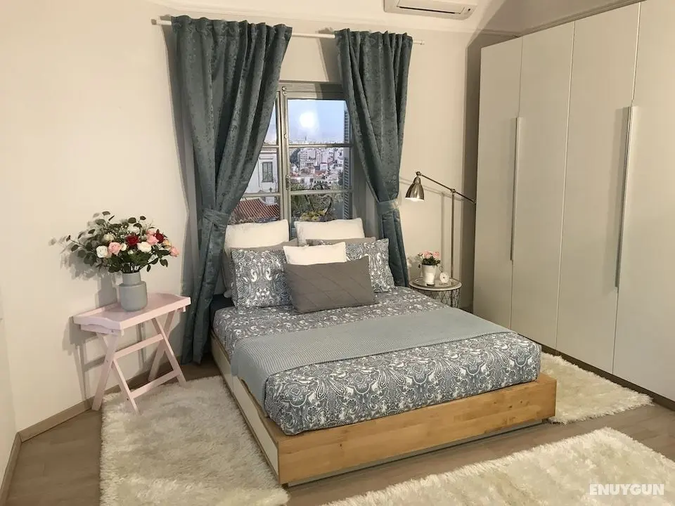 Dina's House - Öne Çıkan Resim