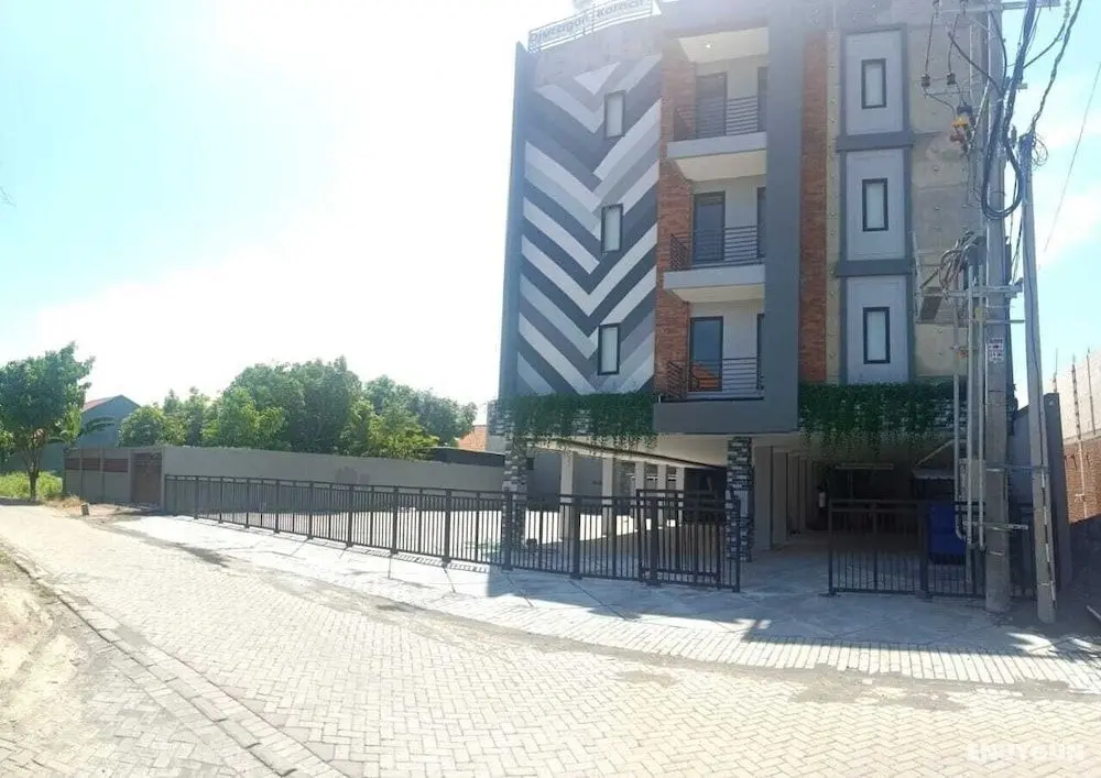 Djuragan Kamar Gunung Anyar - Dış Mekan