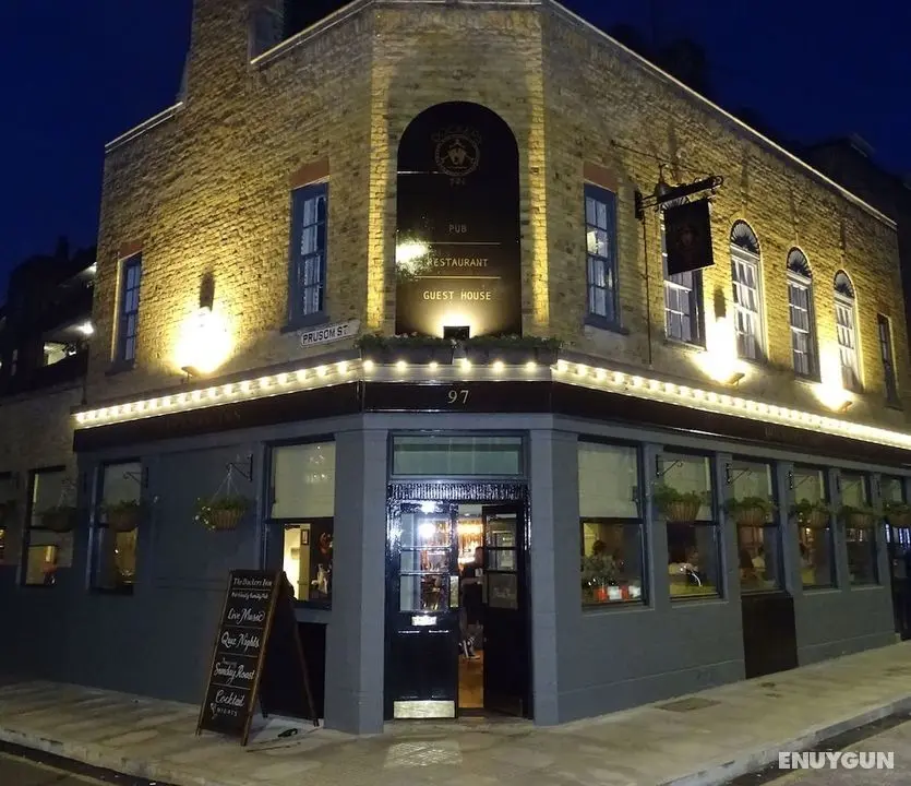 Dockers Inn - Öne Çıkan Resim
