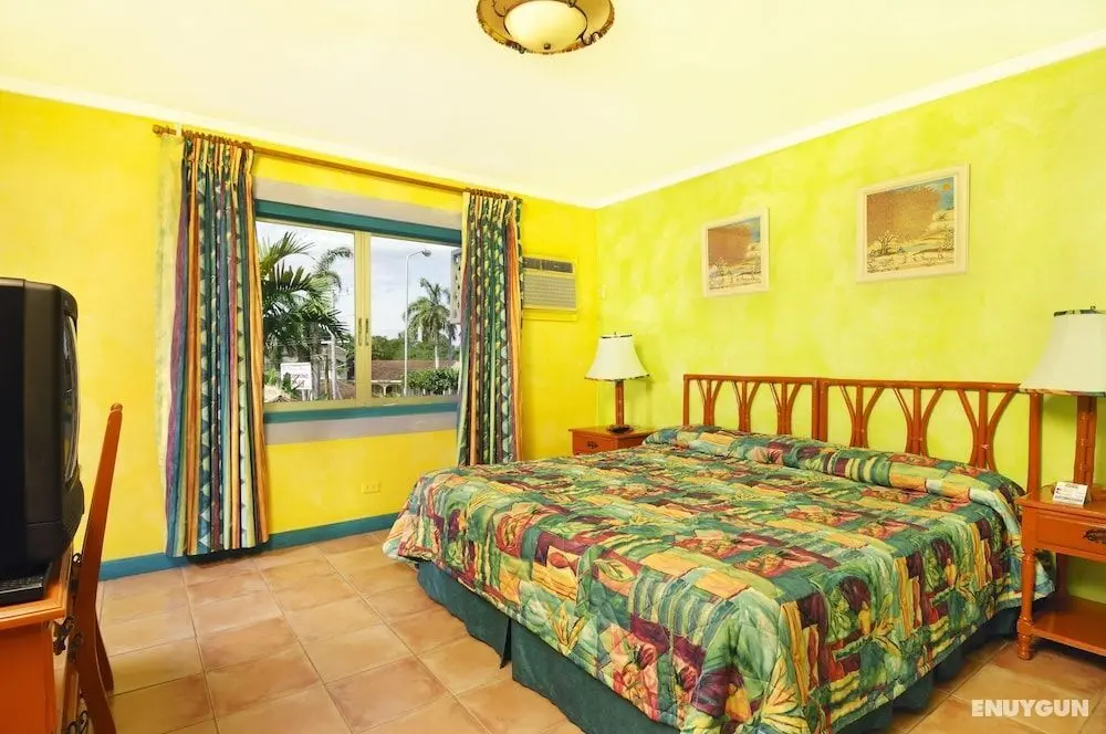 Doctors Cave Beach Hotel - Oda