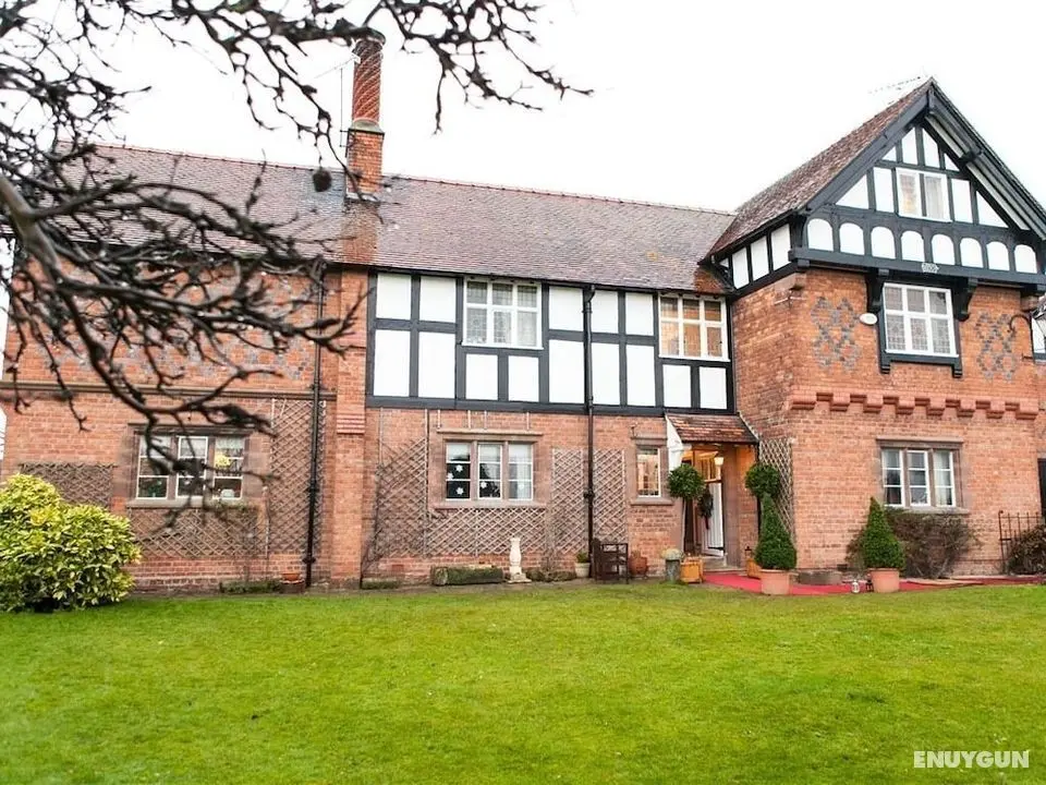 Dodleston Manor - Öne Çıkan Resim