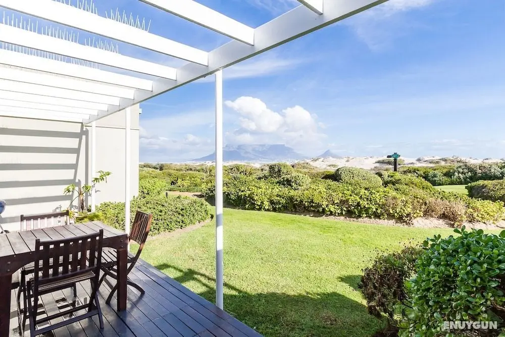 Dolphin Beach E35 - Öne Çıkan Resim