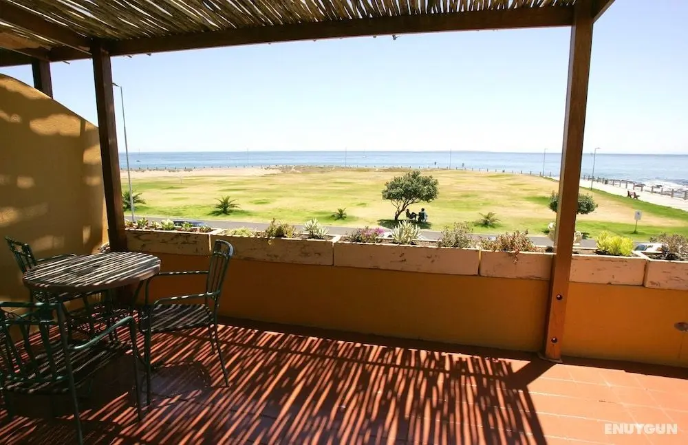 Dolphin Inn Guest House - Oda Manzaraları