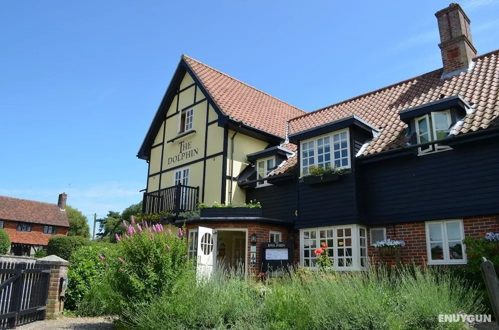 The Dolphin Inn - Öne Çıkan Resim