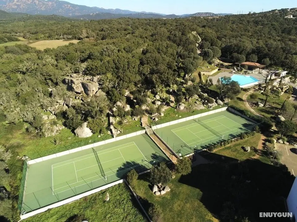 Domaine D'arca Porto Vecchio - T2 - Rez de Jardin - 4 Personnes "cézanne 6" - Dış Mekan