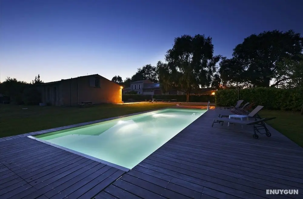 Domaine de Ludeye - Havuz