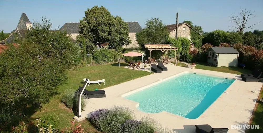Domaine le Muret - Havuz