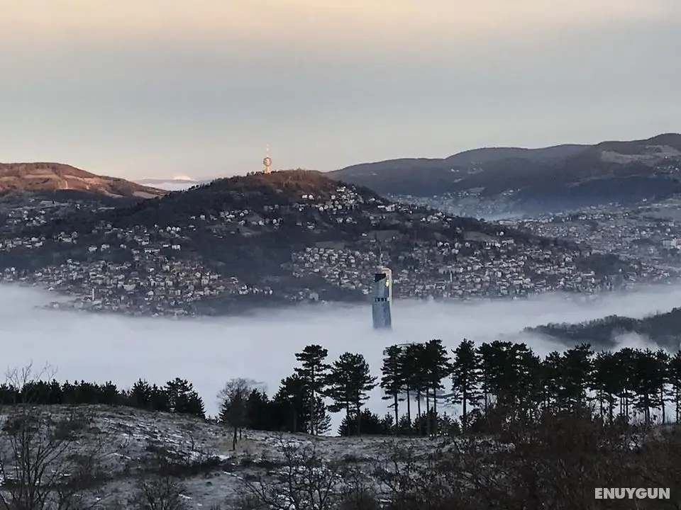 Dominating Olywood One - Dış Mekan