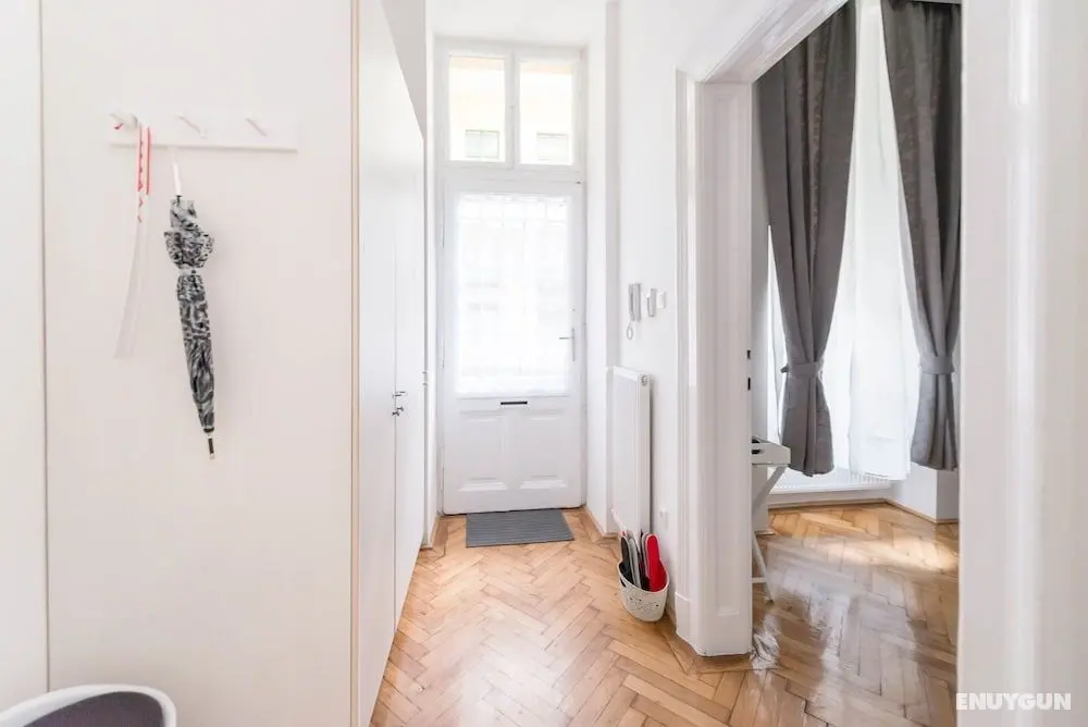Dominik Apartment - Lobi