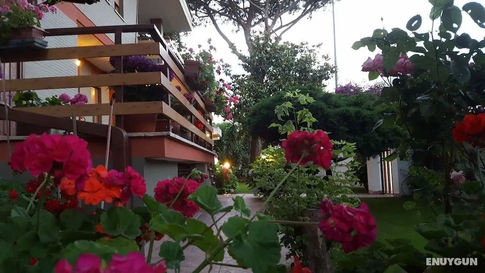 Domus Gratiae - Dış Mekan