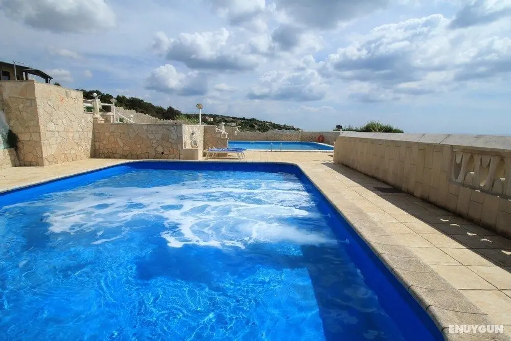 Don Carlos Pool Residence - Öne Çıkan Resim