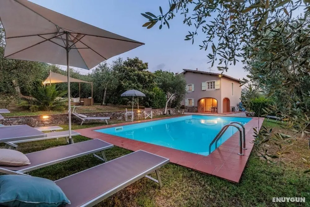 Villa Dondolino a Stylish Farmhouse With Private Pool Close to Lucca and the Beach - Oda