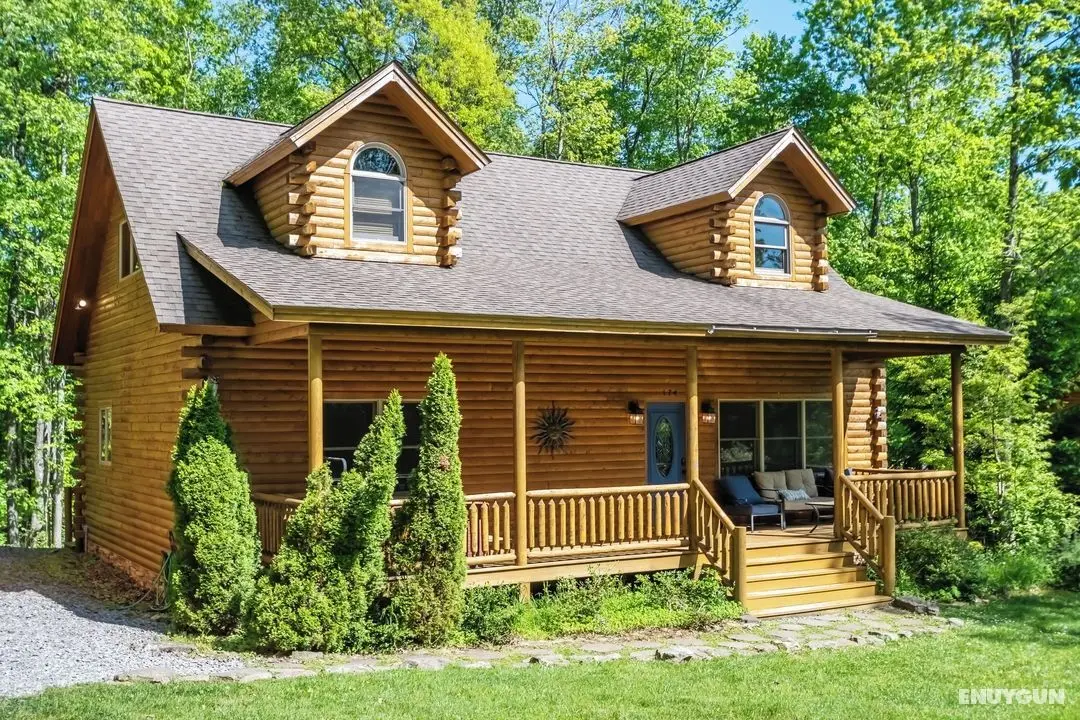 Donovan's Dacha - Öne Çıkan Resim