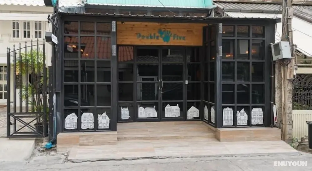 Double Five - Hostel - Dış Mekan