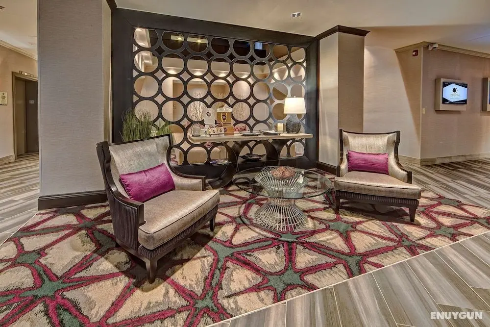 DoubleTree by Hilton Hotel Decatur Riverfront - Lobi