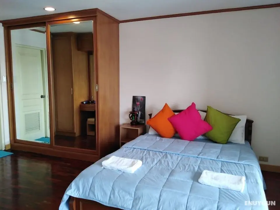 Downtown Apartment near BTS Station - Öne Çıkan Resim