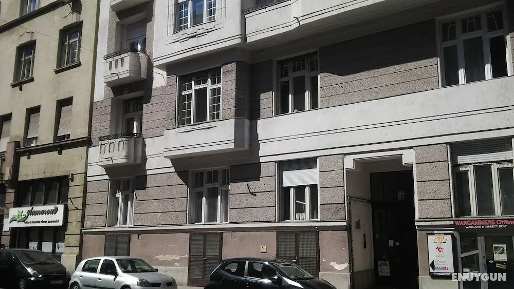 Downtown Apartments - Dış Mekan