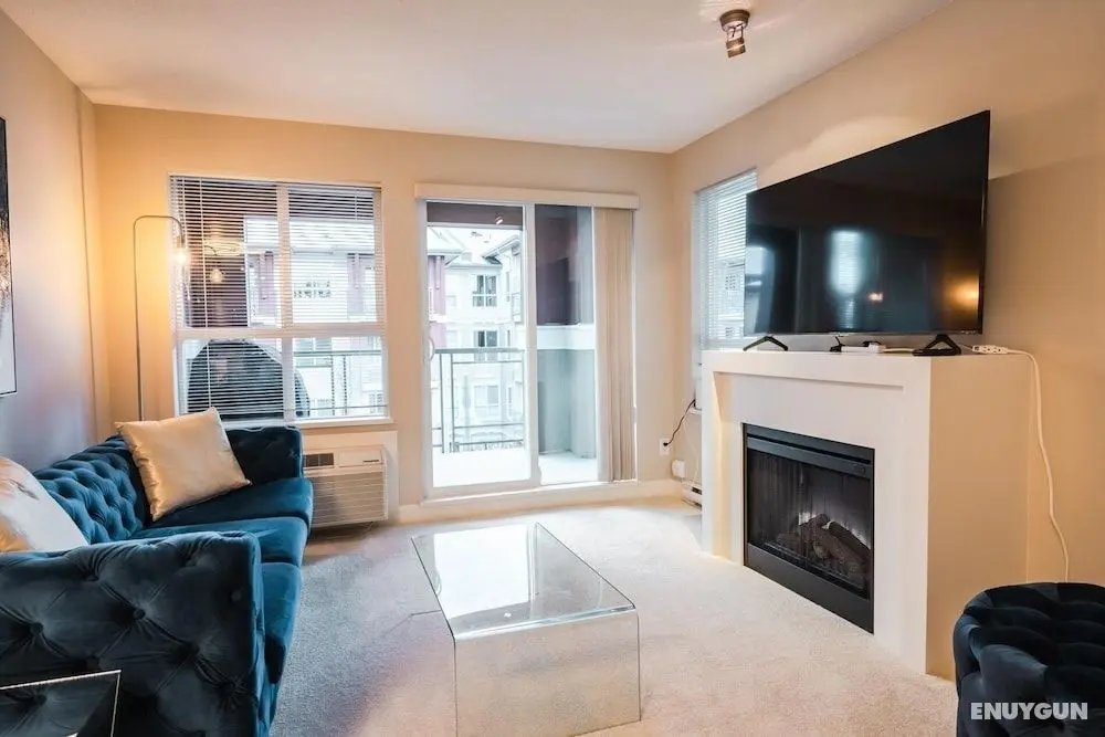 Downtown Condo at Waterscapes - Öne Çıkan Resim