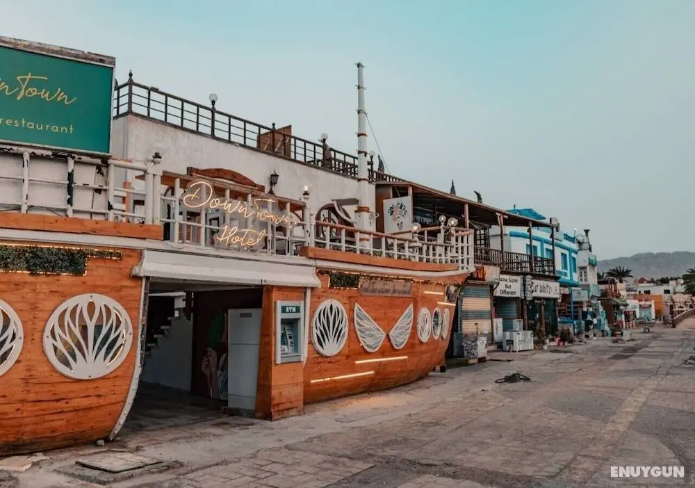 Downtown Hotel - Öne Çıkan Resim