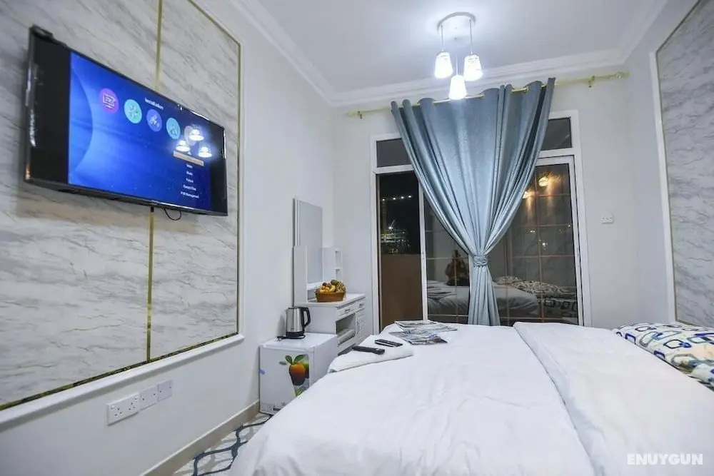 Dream White Hotel - Öne Çıkan Resim
