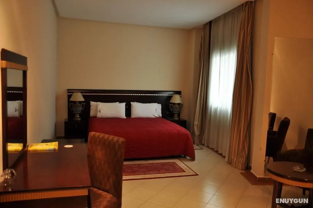 Dreams Hotel - Genel