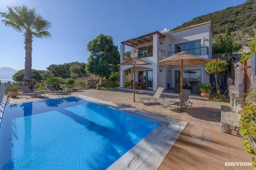 Villa DreamView with private pool - Dış Mekan
