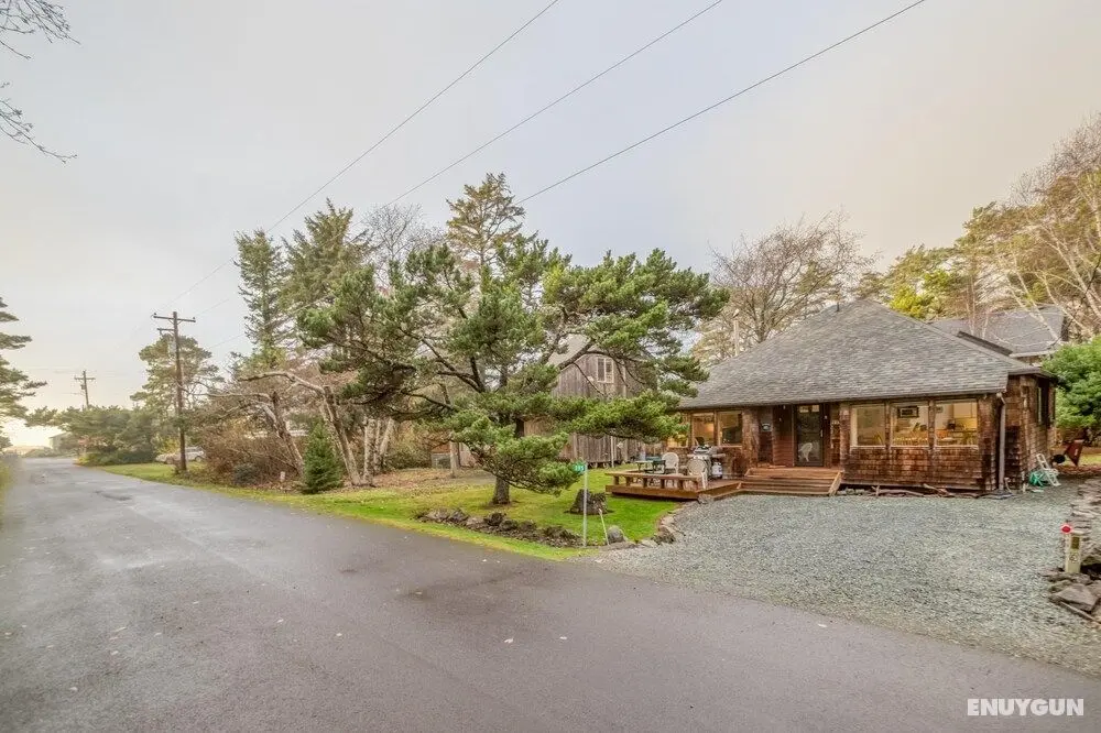 Driftwood Cottage (MCA 491) - Öne Çıkan Resim
