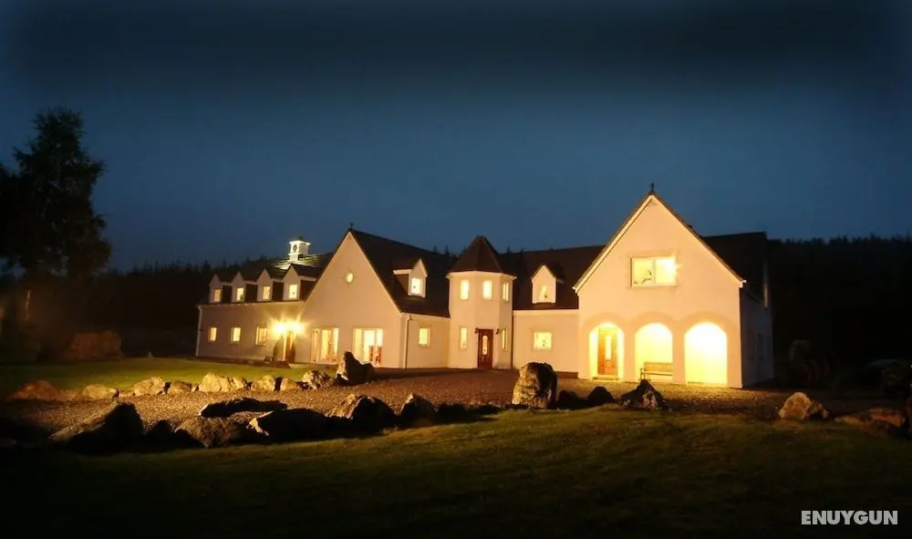 Dunlichity House B&B - Dış Mekan