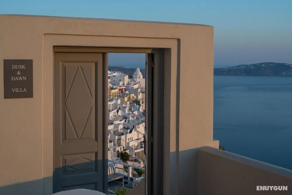 Villa Dusk in Fira Santorini - Dış Mekan