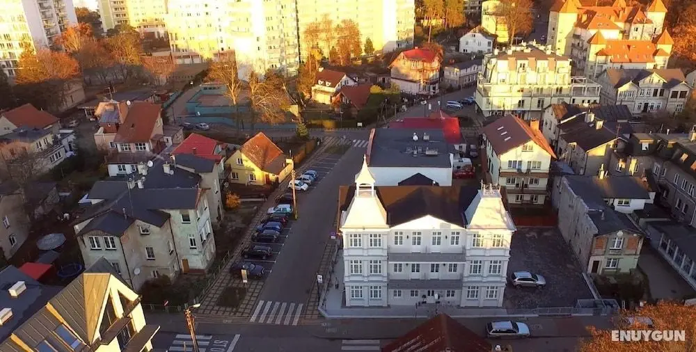 Dwie Wieże - Yerinde Yemek