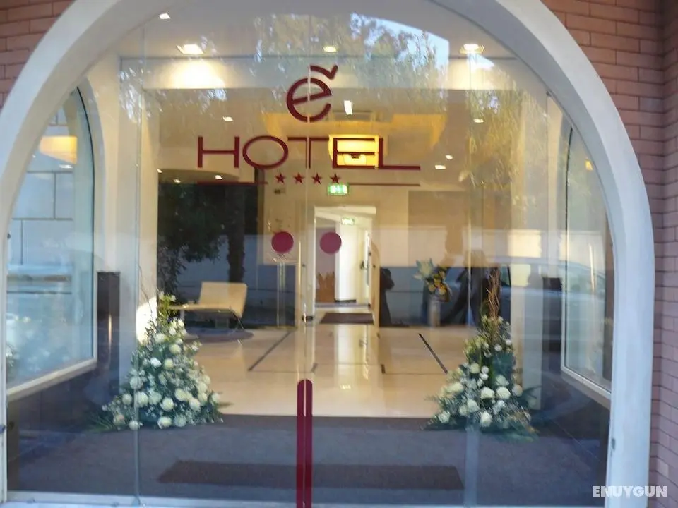 E Hotel - Genel