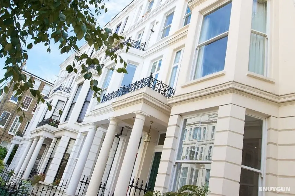 Earl's Court - Longridge Road - Öne Çıkan Resim