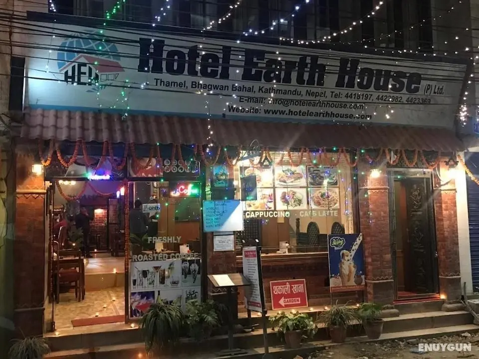 Hotel Earth House - Dış Mekan