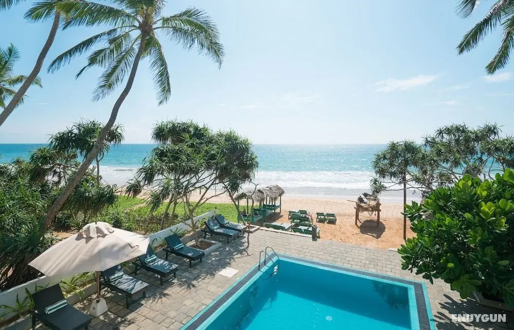 At Ease Beach Hotel - Öne Çıkan Resim