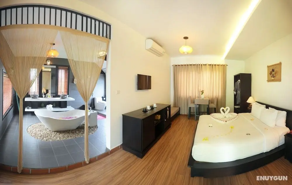 East West Villa - Öne Çıkan Resim