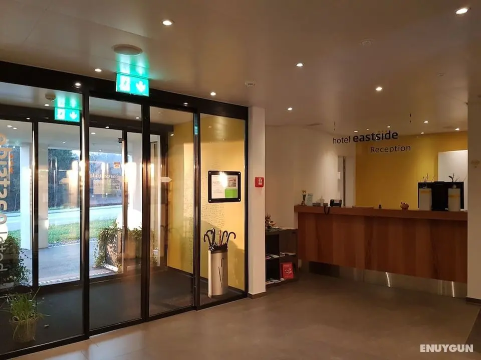 Hotel Eastside - Lobi