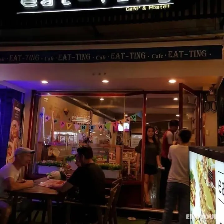 Eat - Ting Cafe and Hostel - Bar