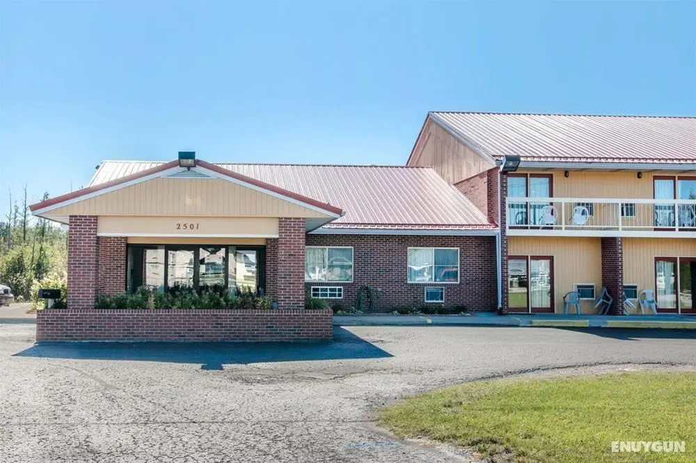 Econo Lodge Cadillac - Genel