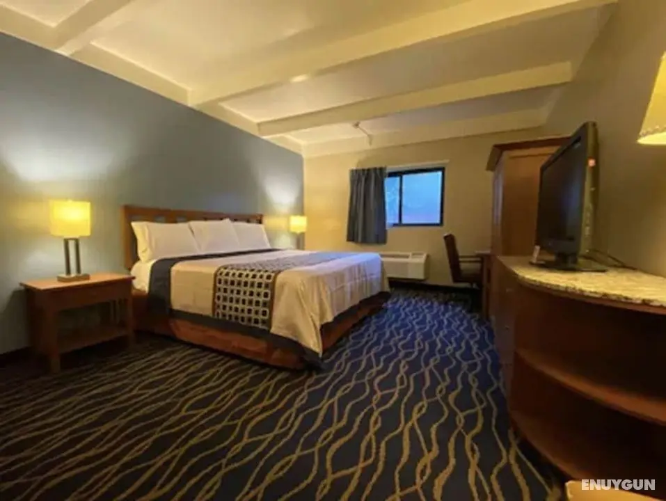 Economy Inn North Randall - Öne Çıkan Resim