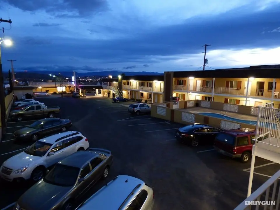 Economy Inn & Suites - Öne Çıkan Resim