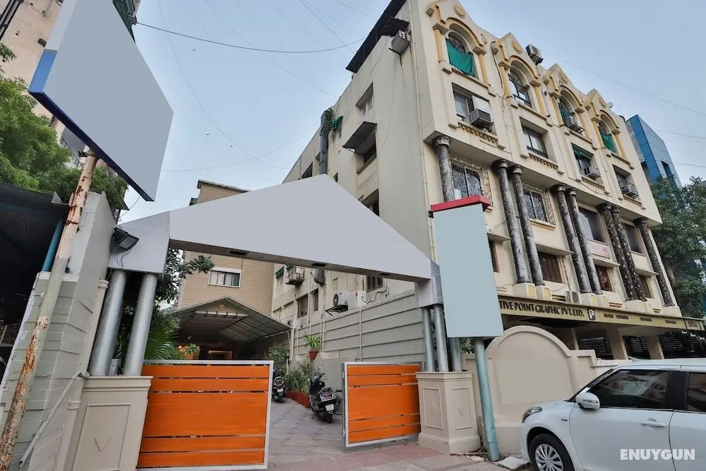 Edition O 17189 Hotel Kanak Ashram Road - Dış Mekan