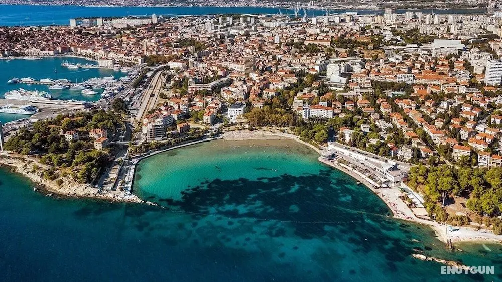 Edvard - Garden Terrace - Sa2- Plavi - Öne Çıkan Resim