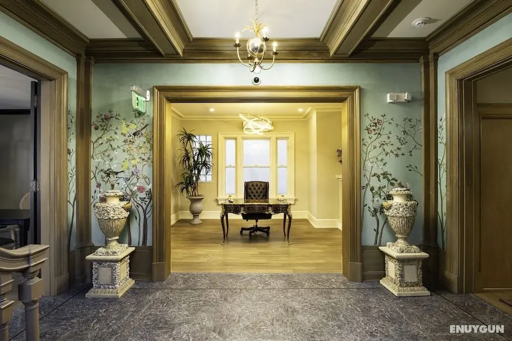 The Edward Hotel - Öne Çıkan Resim
